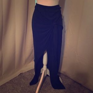 Knotted high-low maxi skirt